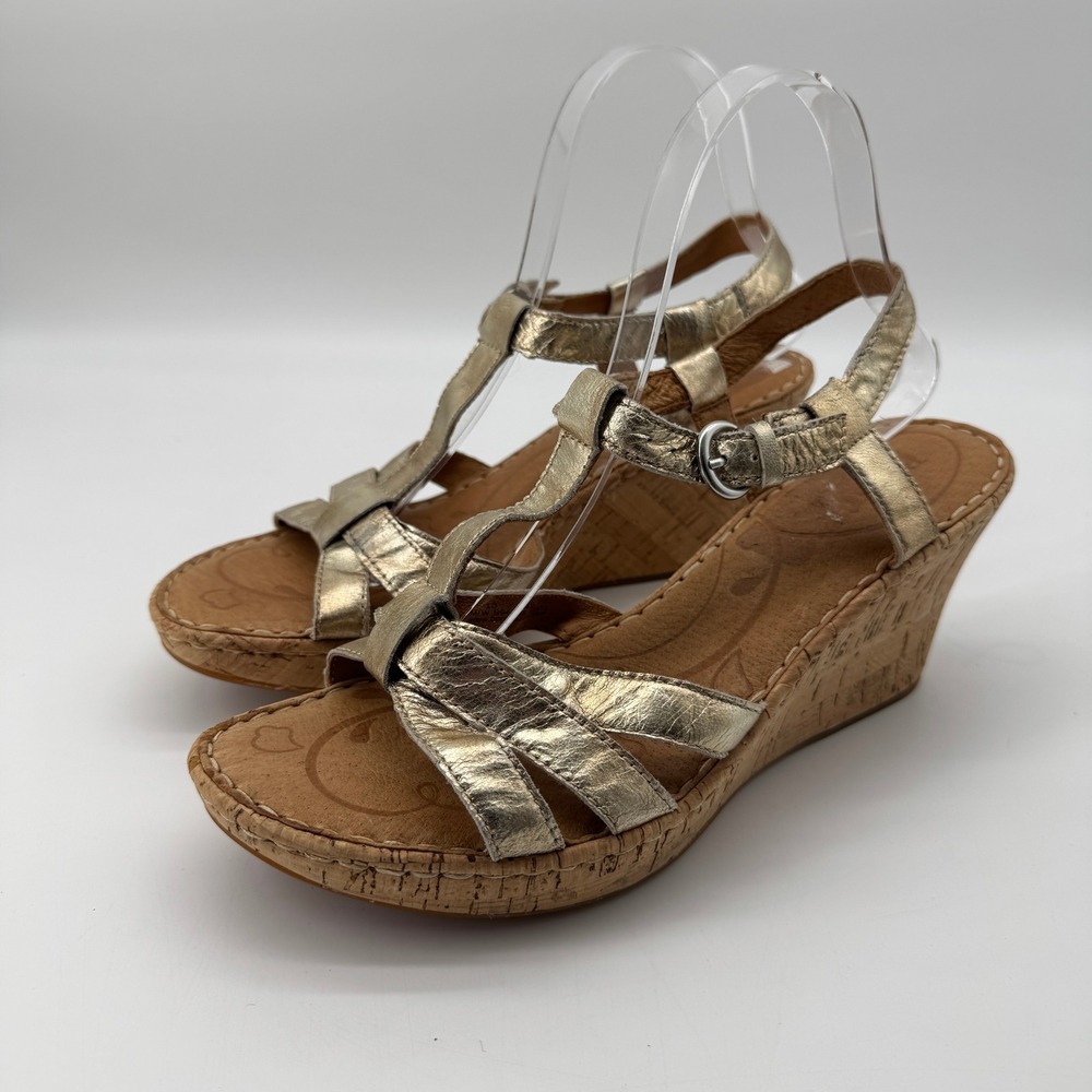 Born Wedge Sandals 10 Gold Metallic Leather T-Strap Cork Goddess Festival Boho